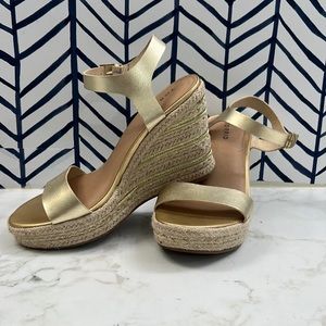 Great Condition Torrid Gold Espadrille Platform Wedge Sandal